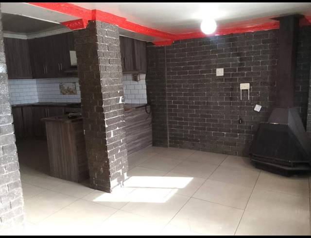 2 BEDROOM HOUSE FOR SALE IN THE HAGUE